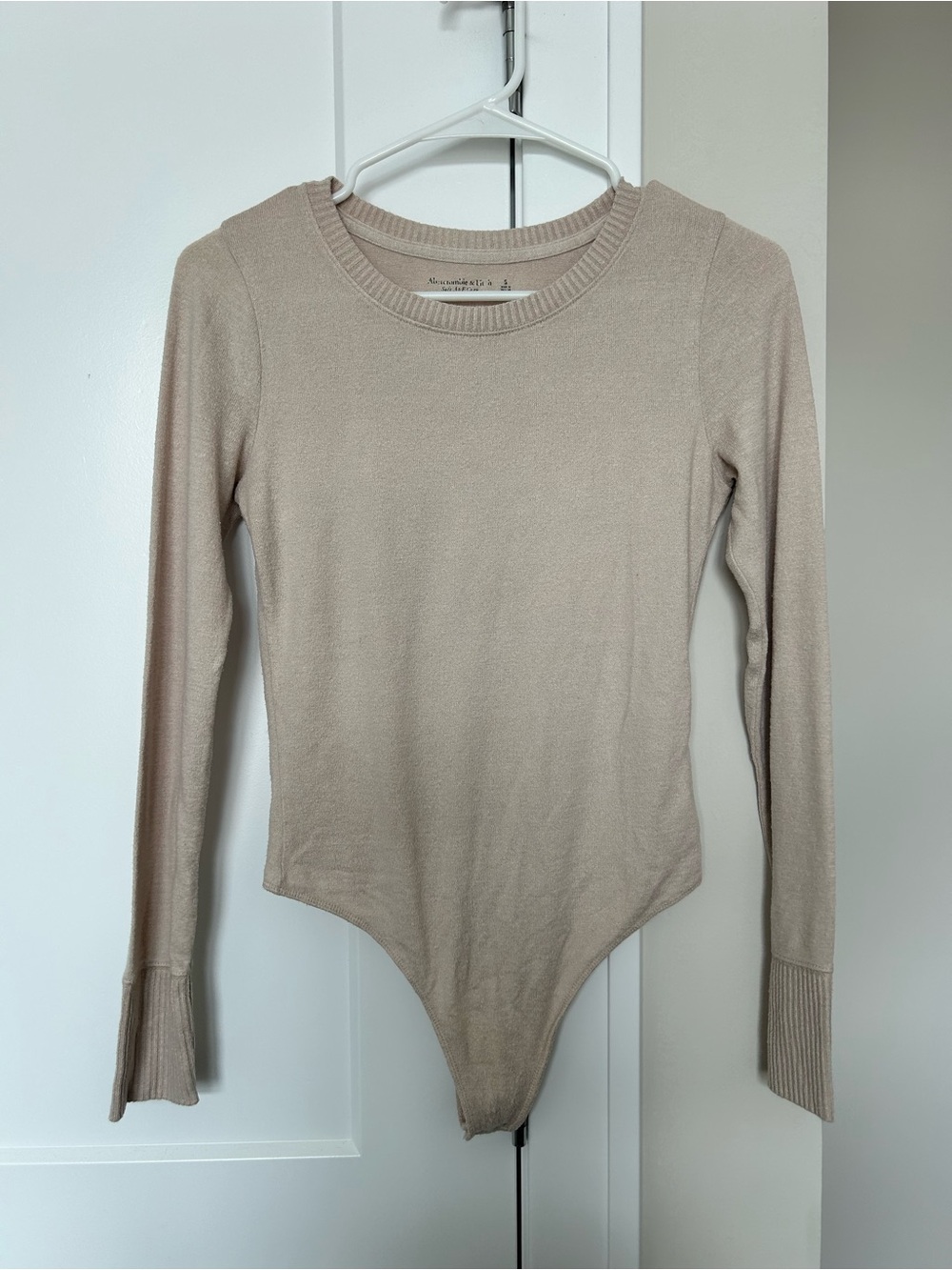 Abercrombie & Fitch “So Cozy” Taupe Crew Neck Long Sleeve Body Suit
